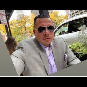 Meet your Posher, Robert